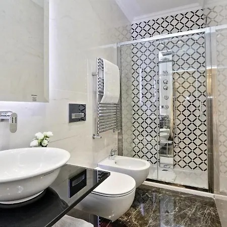 Bq House Colosseum Luxury 4* Róma